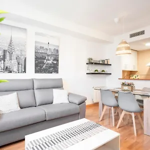 https://apt-enjoygranada-emir-3b-y-parking.es-andalucia.com